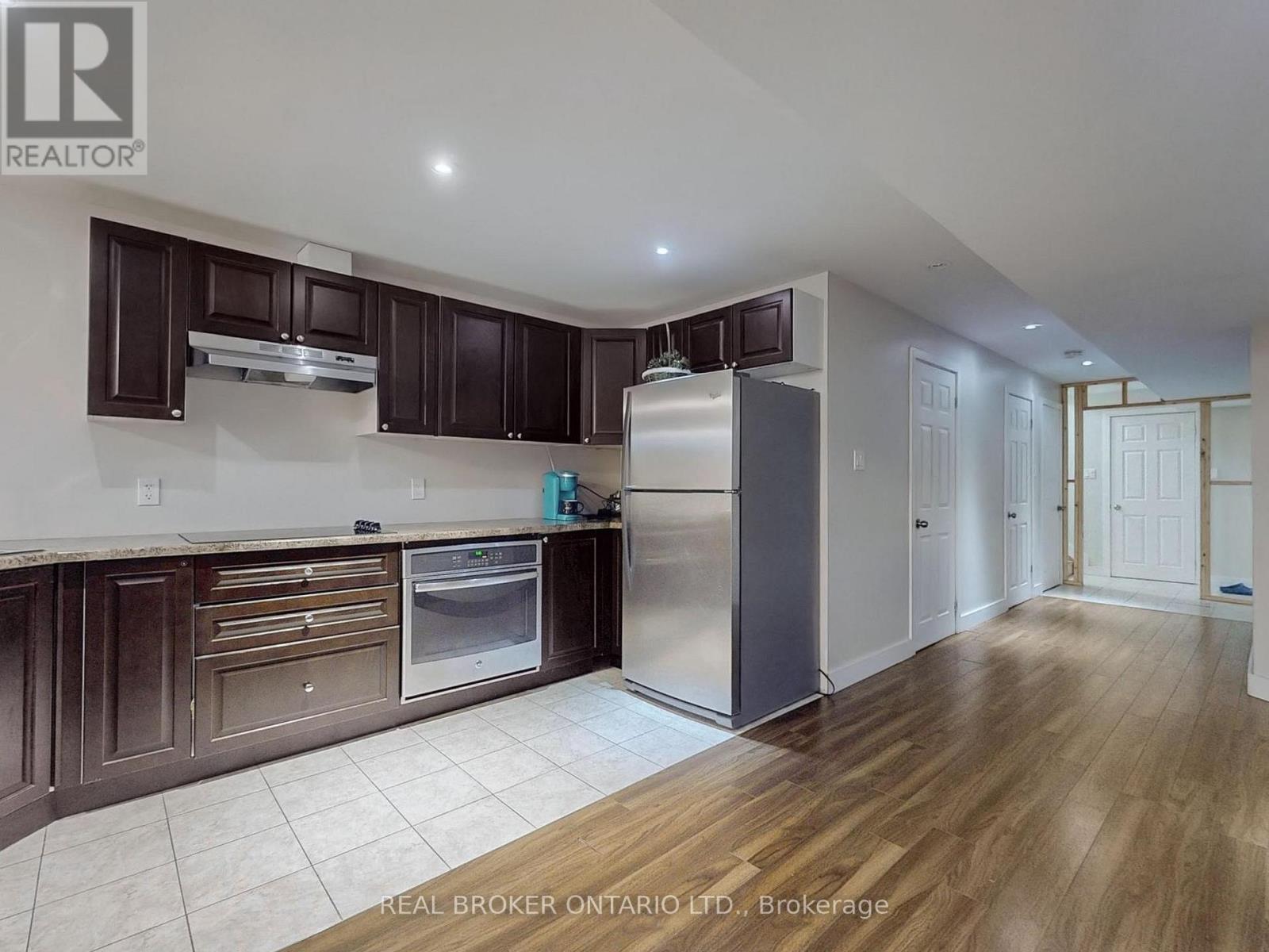 Bsmt - 42 Fossil Street, Brampton, Ontario  L6P 3G7 - Photo 3 - W12205839