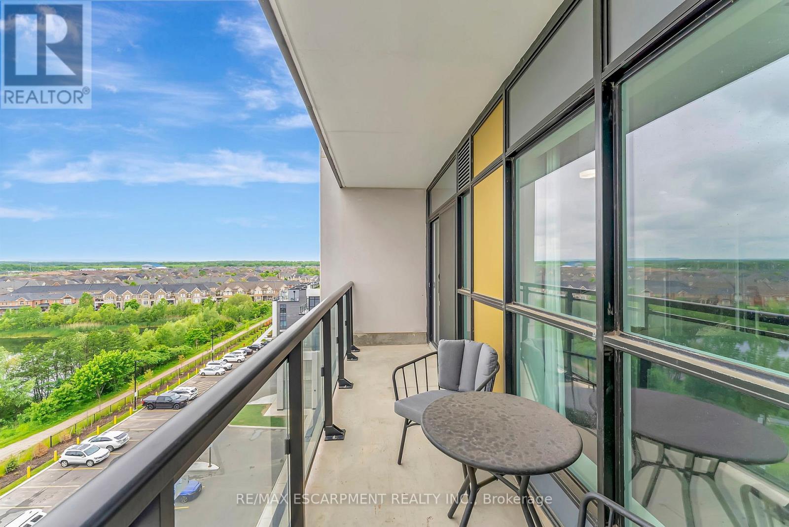 702 - 405 Dundas Street W, Oakville (Go Glenorchy), Ontario  L6M 5P9 - Photo 21 - W12205842