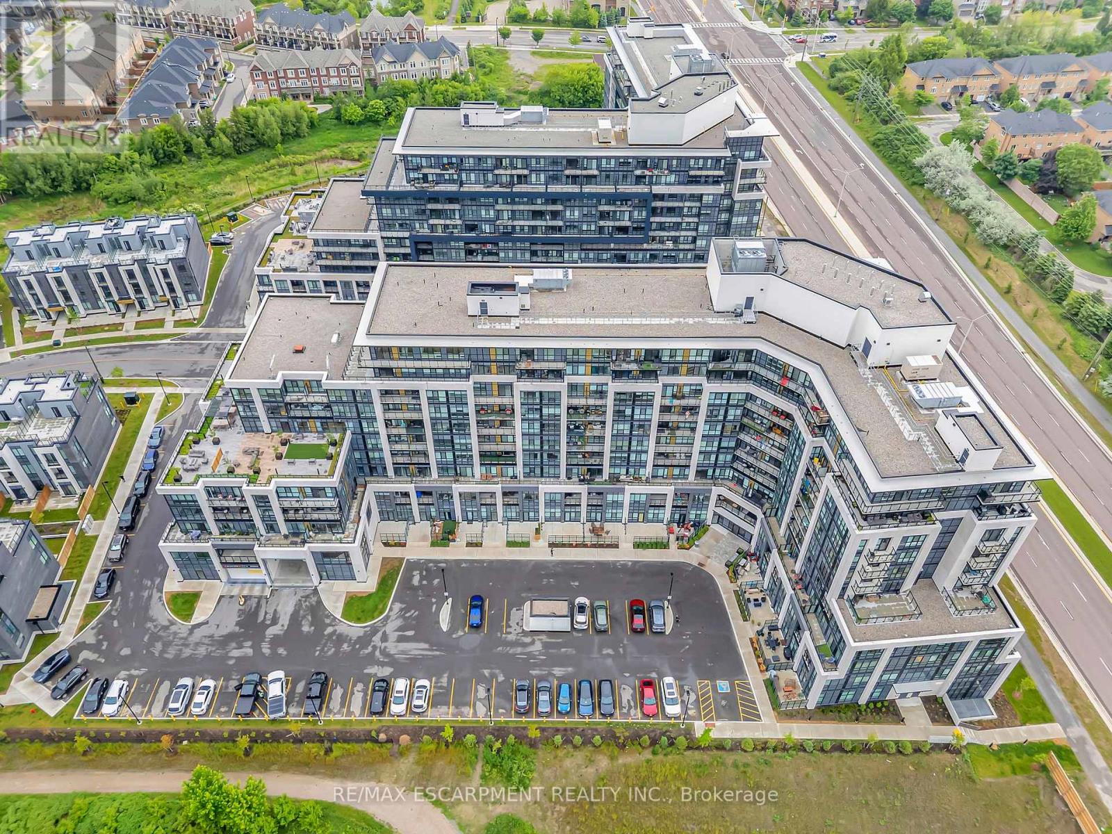 702 - 405 Dundas Street W, Oakville (Go Glenorchy), Ontario  L6M 5P9 - Photo 27 - W12205842