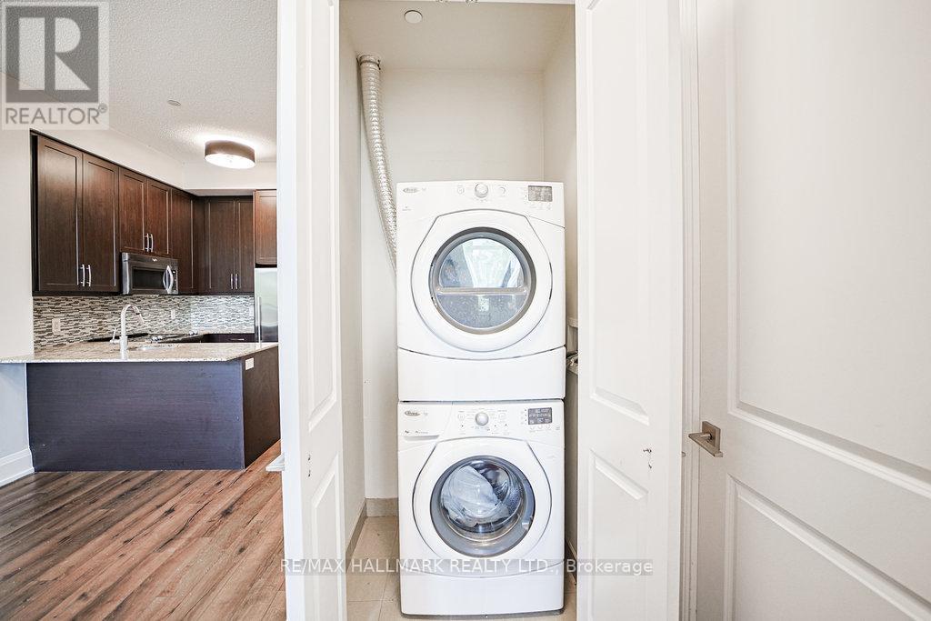 121 - 2 Old Mill Drive, Toronto (High Park-Swansea), Ontario  M6S 0A2 - Photo 22 - W12205882
