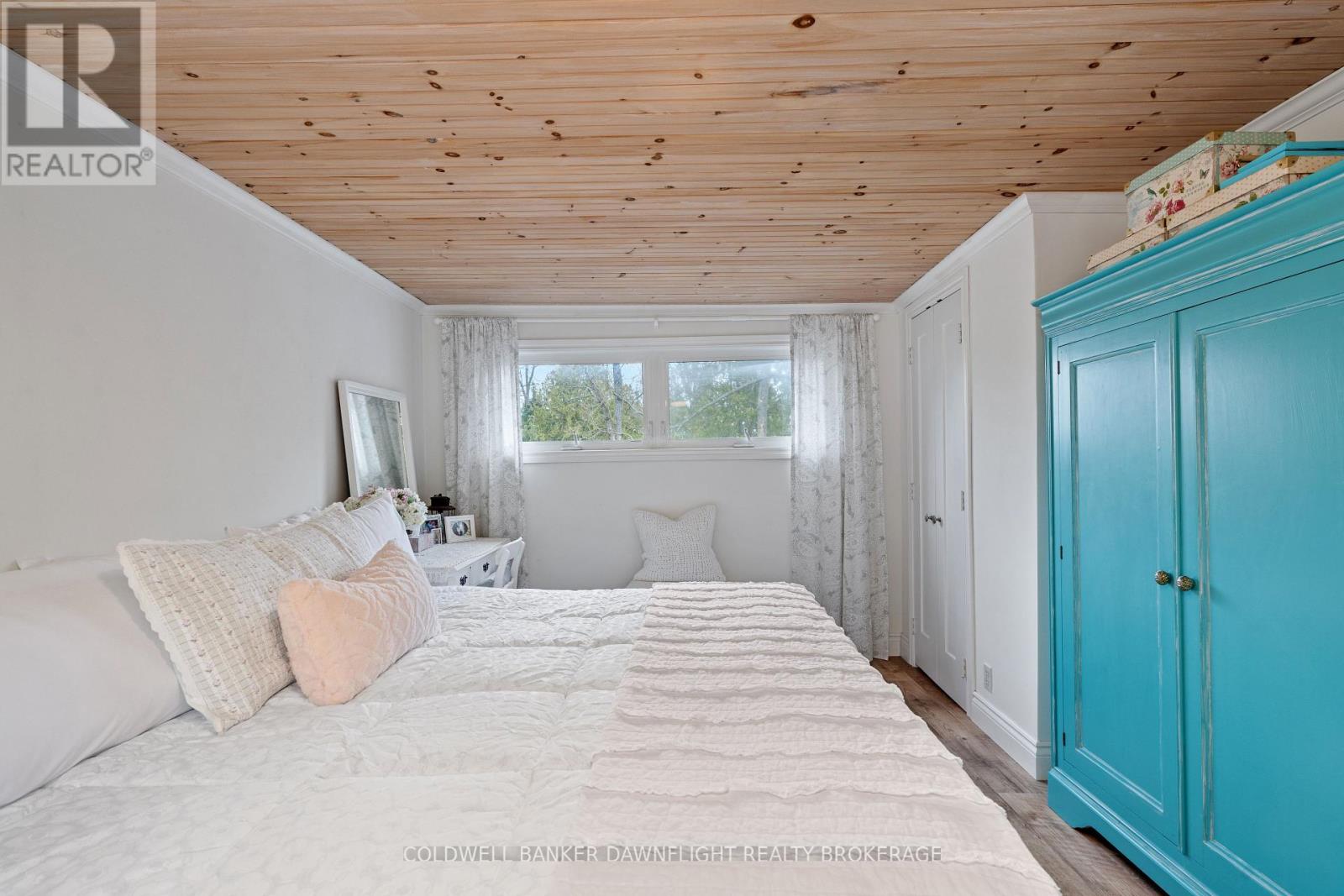110 Mallard Street, Georgian Bluffs, Ontario  N0H 2T0 - Photo 30 - X12089348
