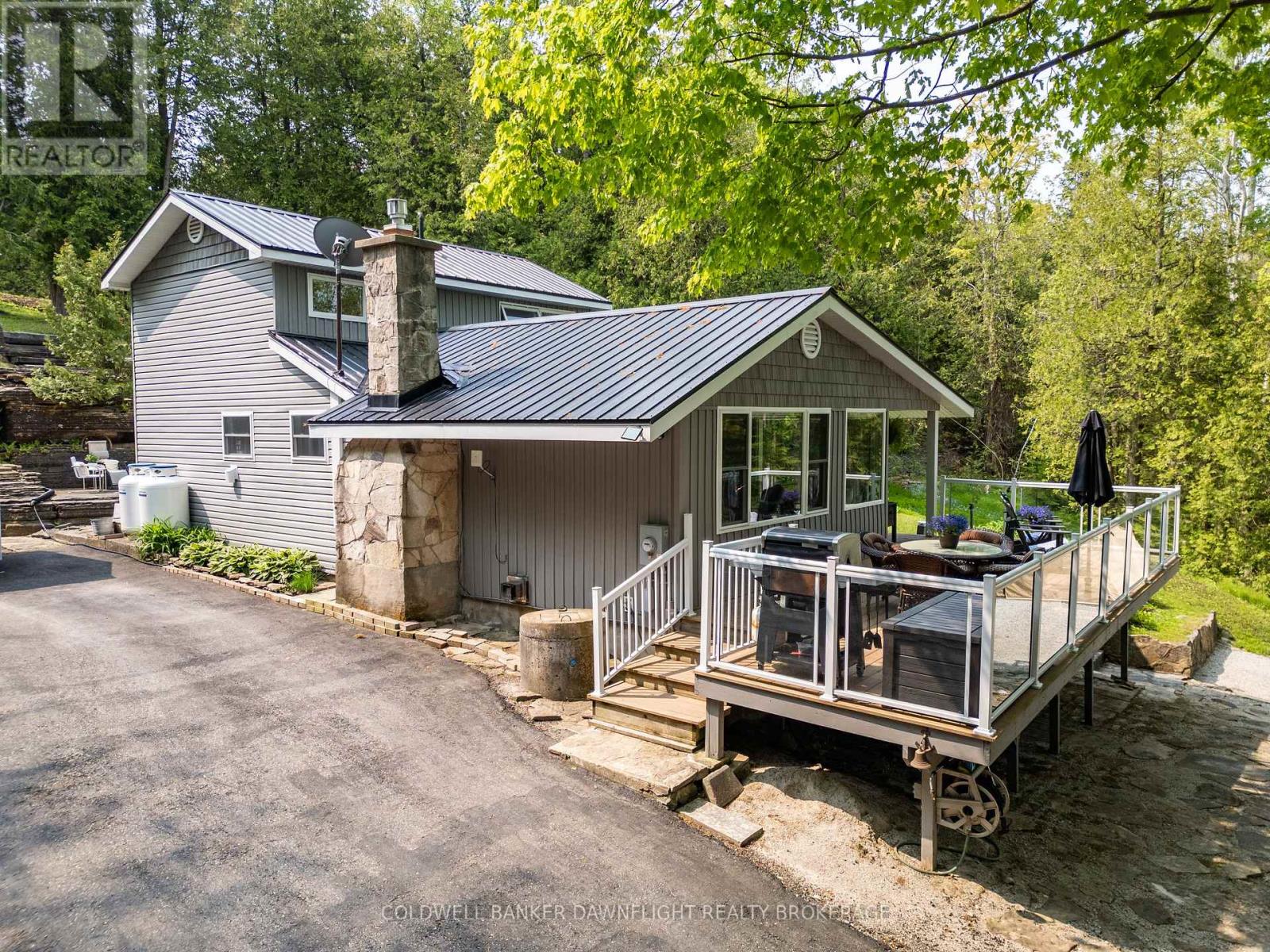 110 Mallard Street, Georgian Bluffs, Ontario  N0H 2T0 - Photo 34 - X12089348
