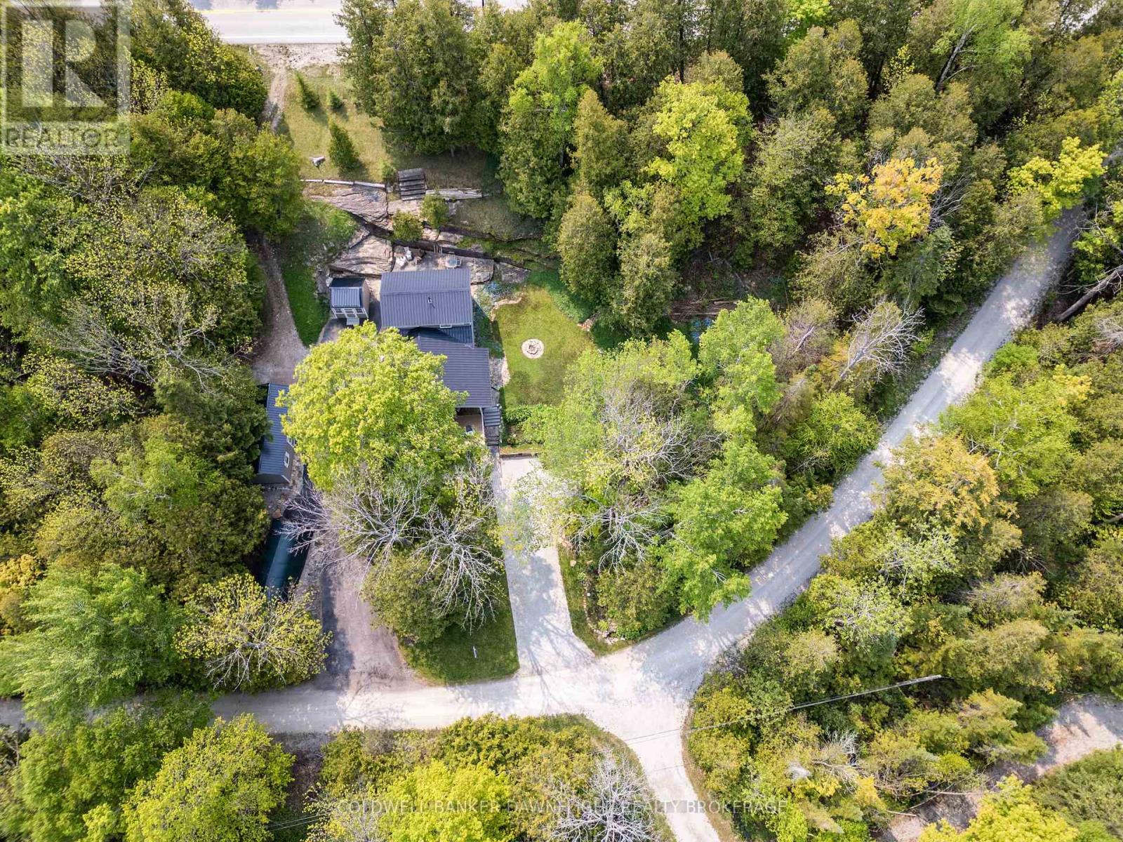 110 Mallard Street, Georgian Bluffs, Ontario  N0H 2T0 - Photo 36 - X12089348