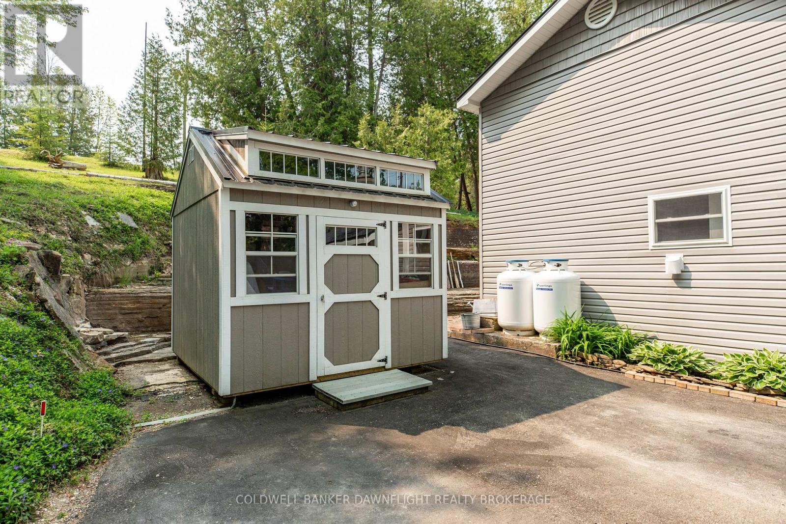 110 Mallard Street, Georgian Bluffs, Ontario  N0H 2T0 - Photo 47 - X12089348