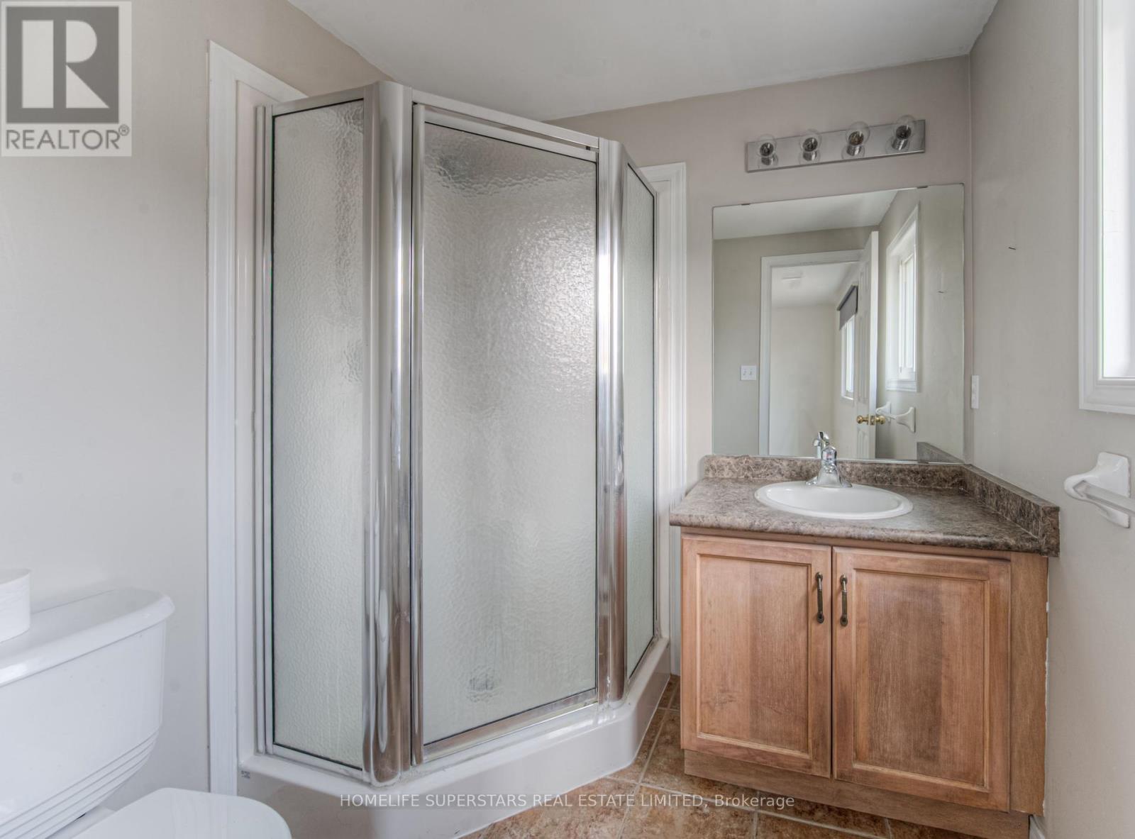 297 Briarmeadow Dr, Kitchener, Ontario  N2A 4K9 - Photo 24 - X12205810
