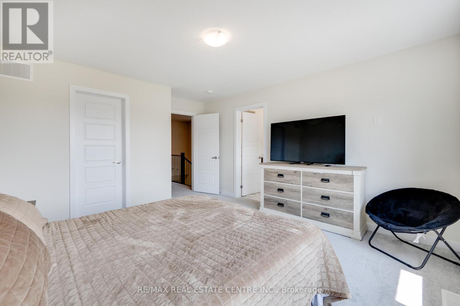 54 Lilac Circle, Haldimand, Ontario  N3W 0H6 - Photo 29 - X12205838