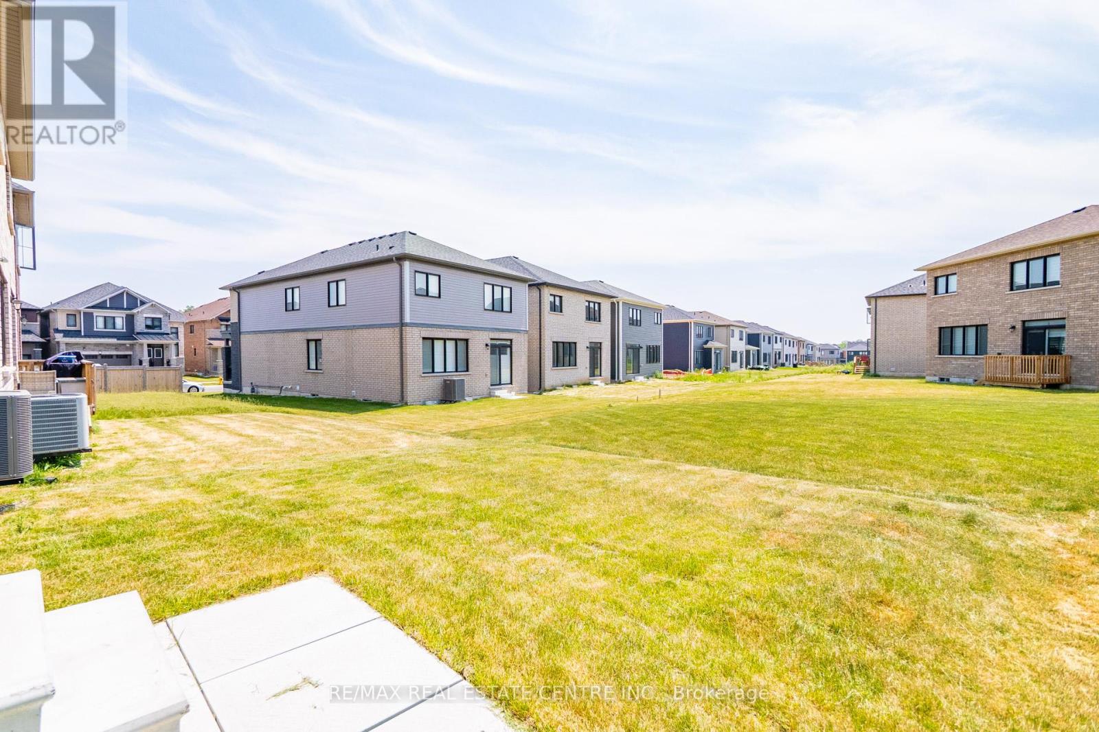 54 Lilac Circle, Haldimand, Ontario  N3W 0H6 - Photo 39 - X12205838