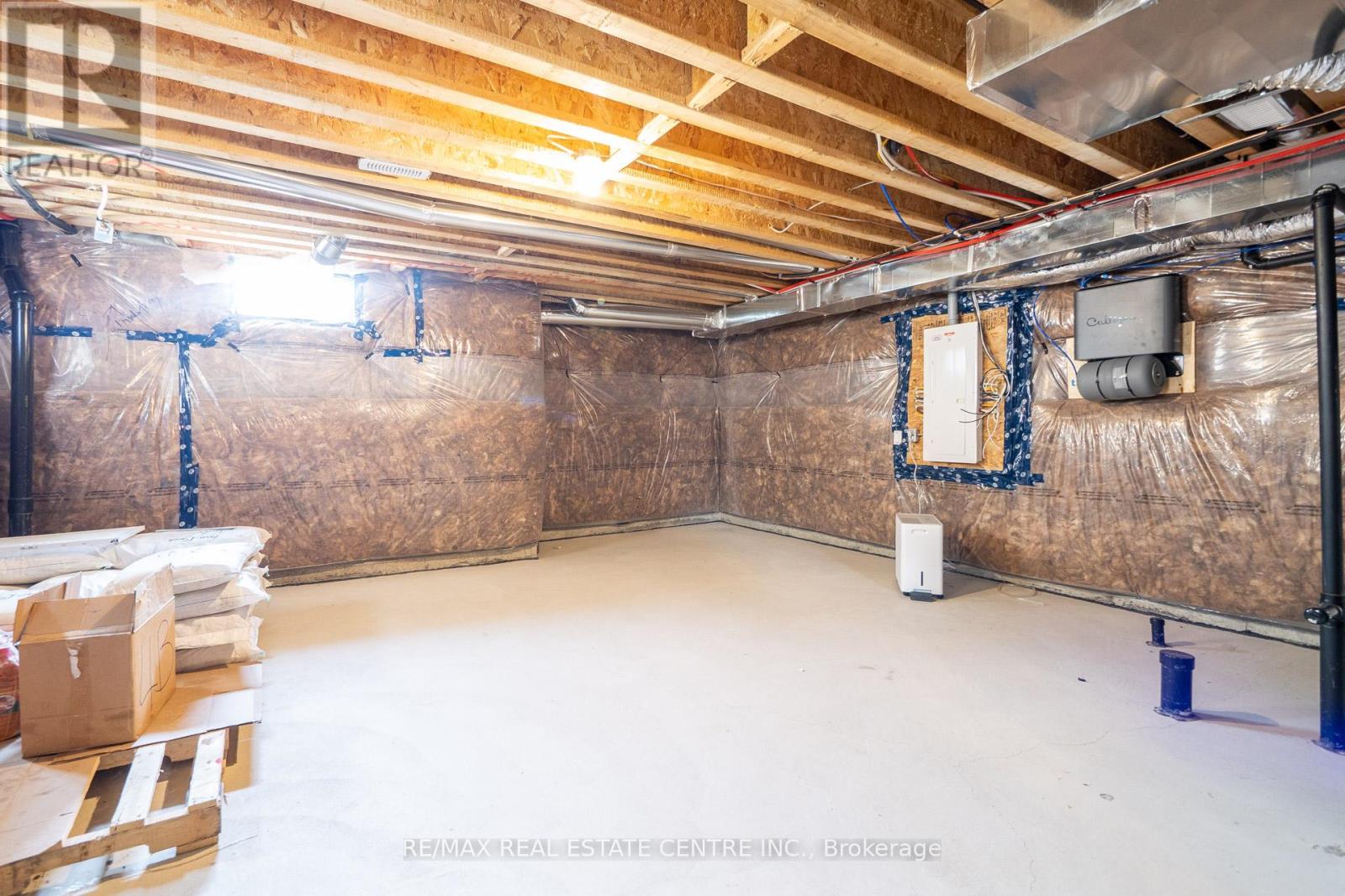 54 Lilac Circle, Haldimand, Ontario  N3W 0H6 - Photo 42 - X12205838