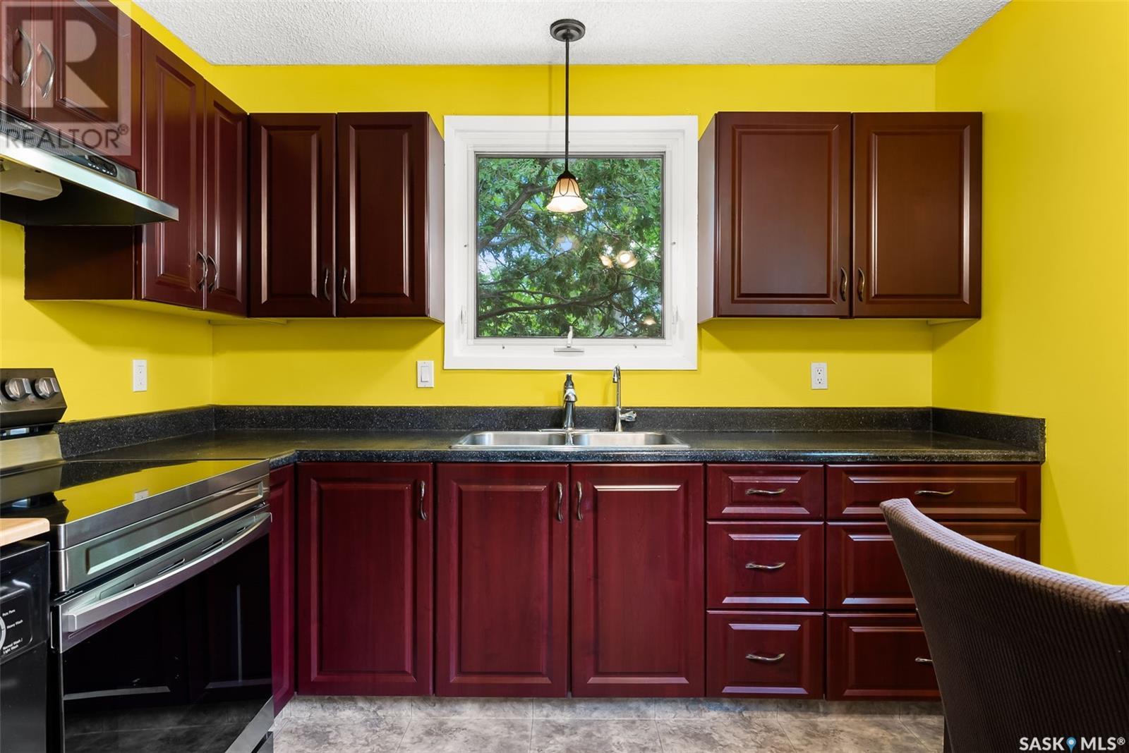 10 Piapot Bay, Regina, Saskatchewan  S4R 6L1 - Photo 8 - SK007960