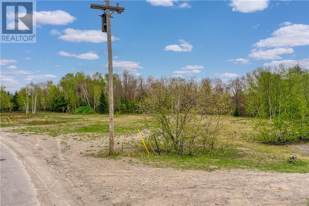 57 Fraser, Greater Sudbury, Ontario  P0M 1B0 - Photo 5 - 2122796