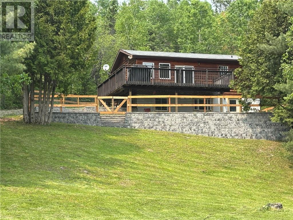 656 Pinecove Road, St. Charles, Ontario  P0M 2W0 - Photo 3 - 2122787