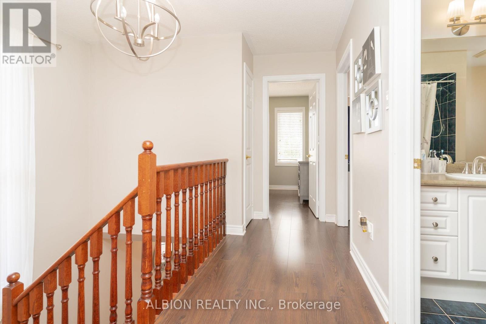 40 Emily Carr Crescent, Caledon, Ontario  L7E 2K9 - Photo 19 - W12145331