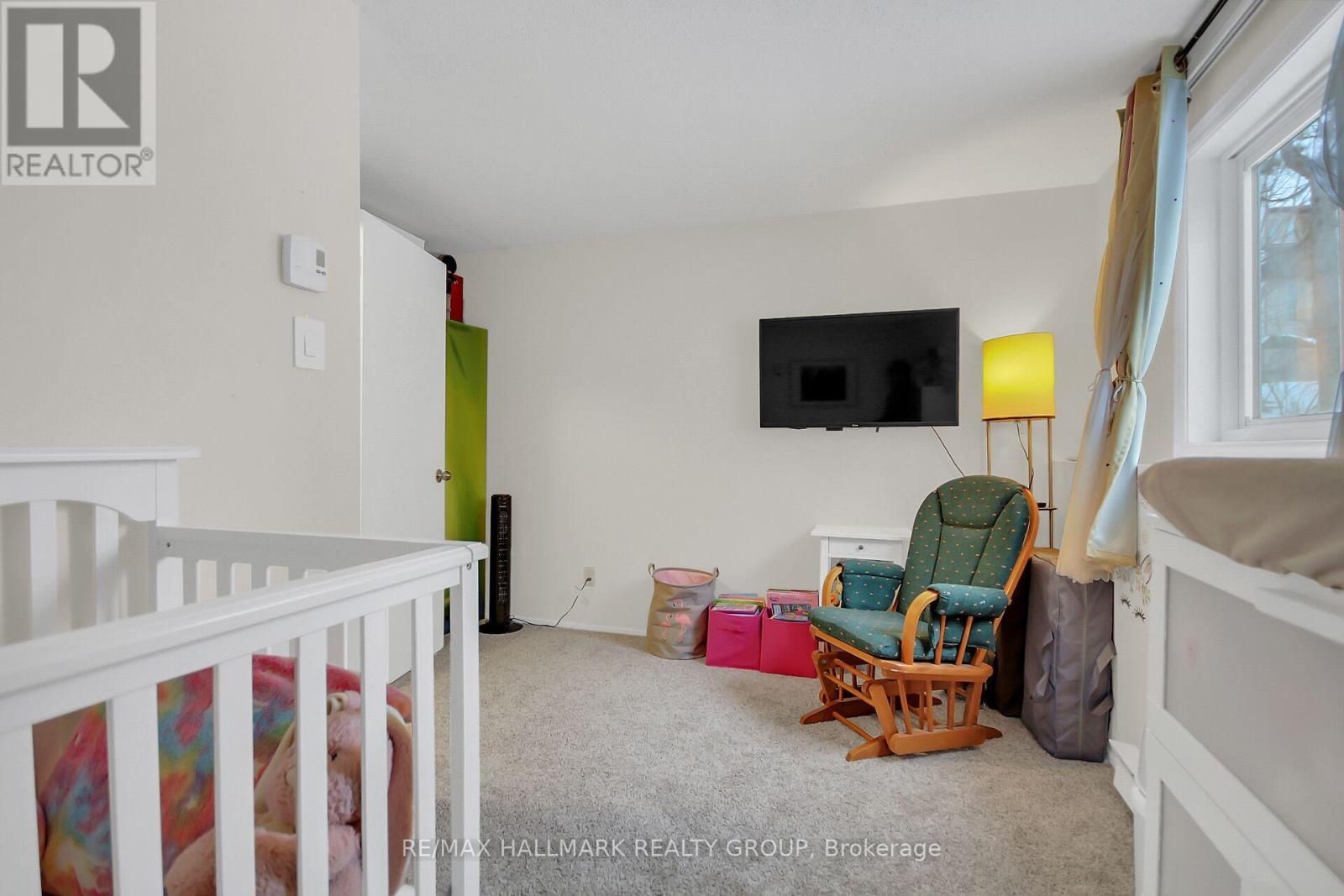 906 Tanguay Court, Ottawa, Ontario  K2L 3X5 - Photo 25 - X12081729