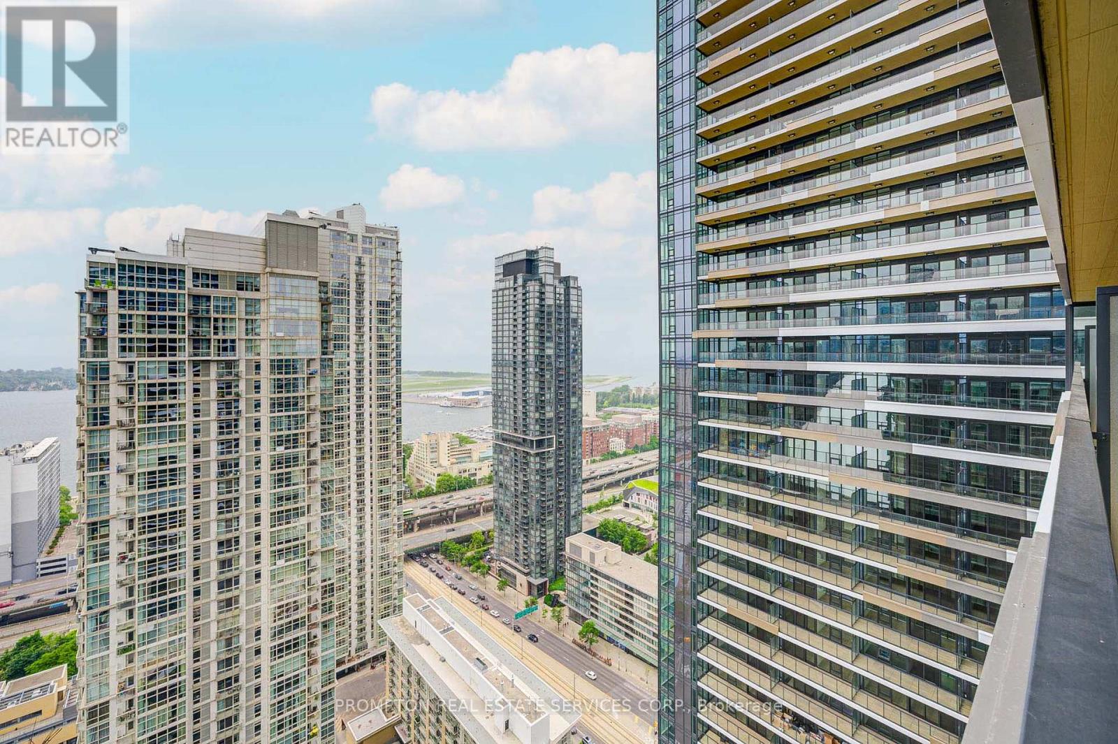 3807 - 1 Concord Cityplace Way, Toronto, Ontario  M5V 0X3 - Photo 32 - C12200454
