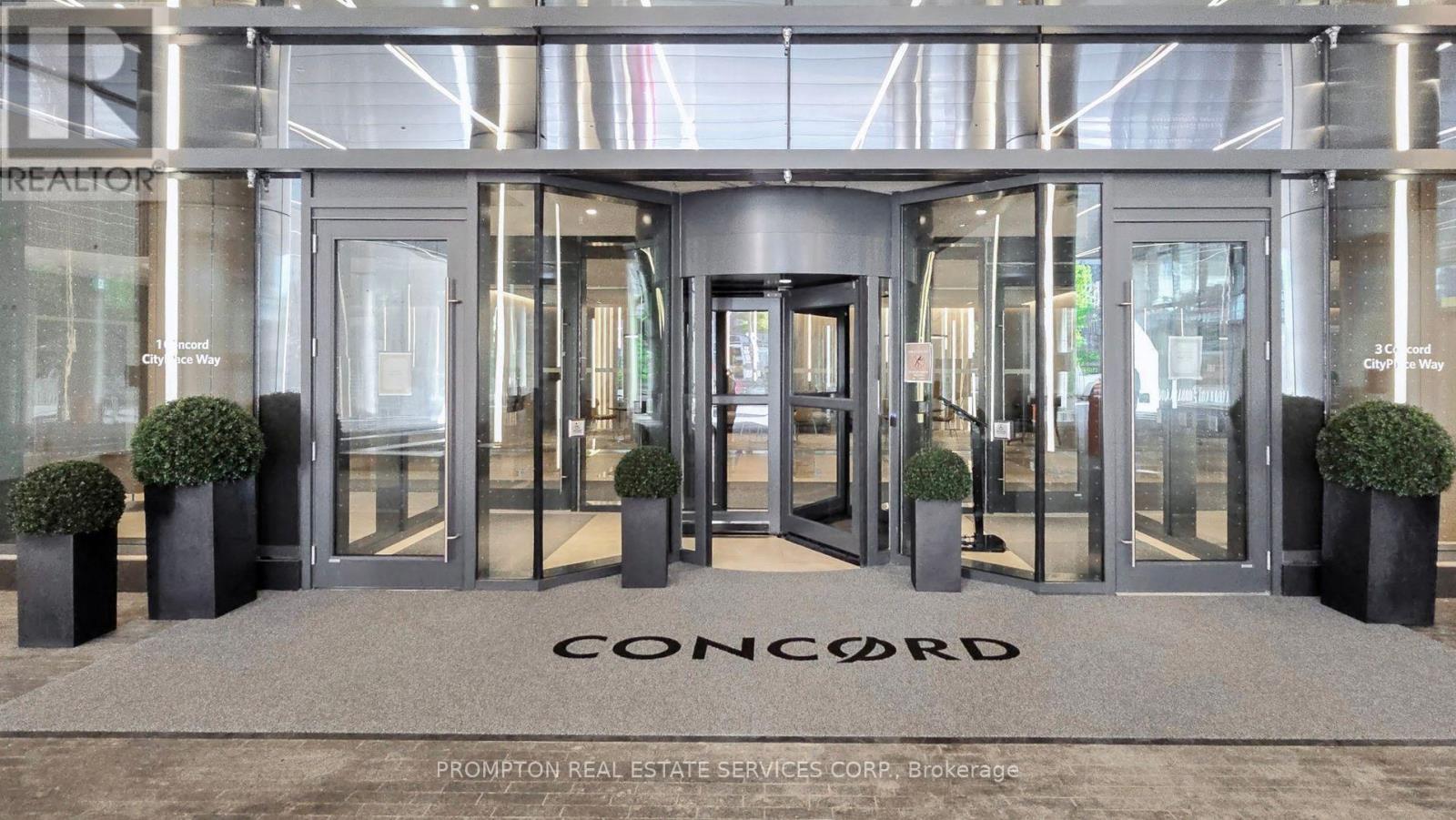 3807 - 1 Concord Cityplace Way, Toronto, Ontario  M5V 0X3 - Photo 4 - C12200454