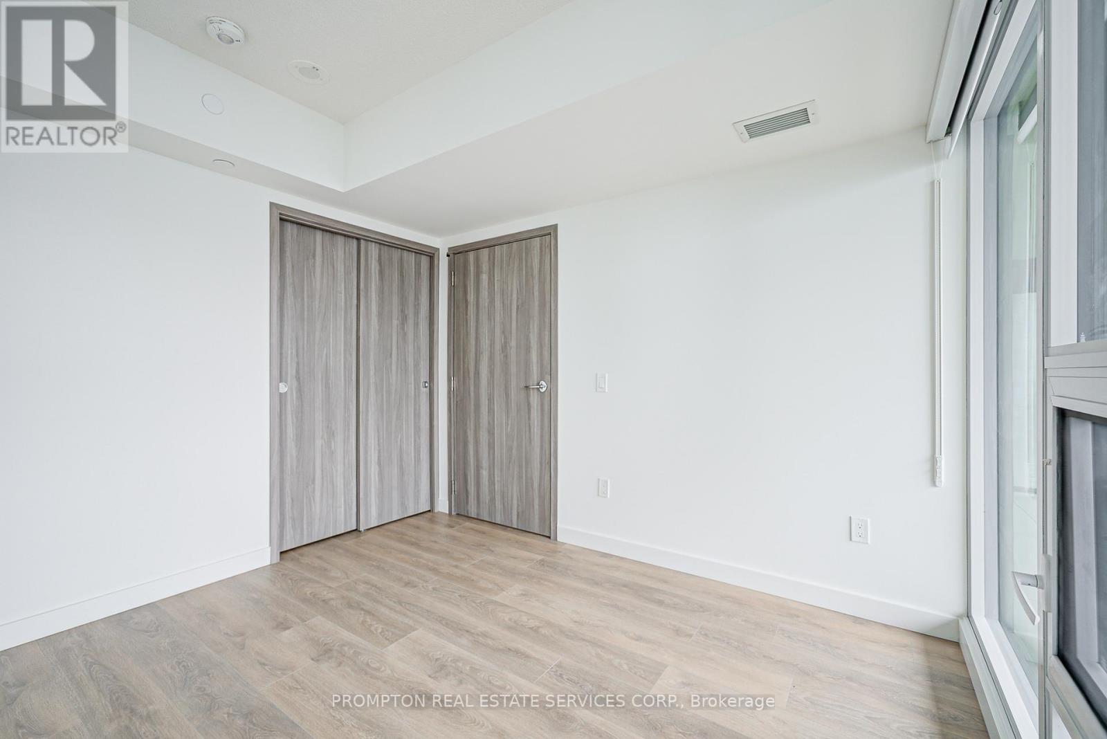 3807 - 1 Concord Cityplace Way, Toronto, Ontario  M5V 0X3 - Photo 25 - C12200454
