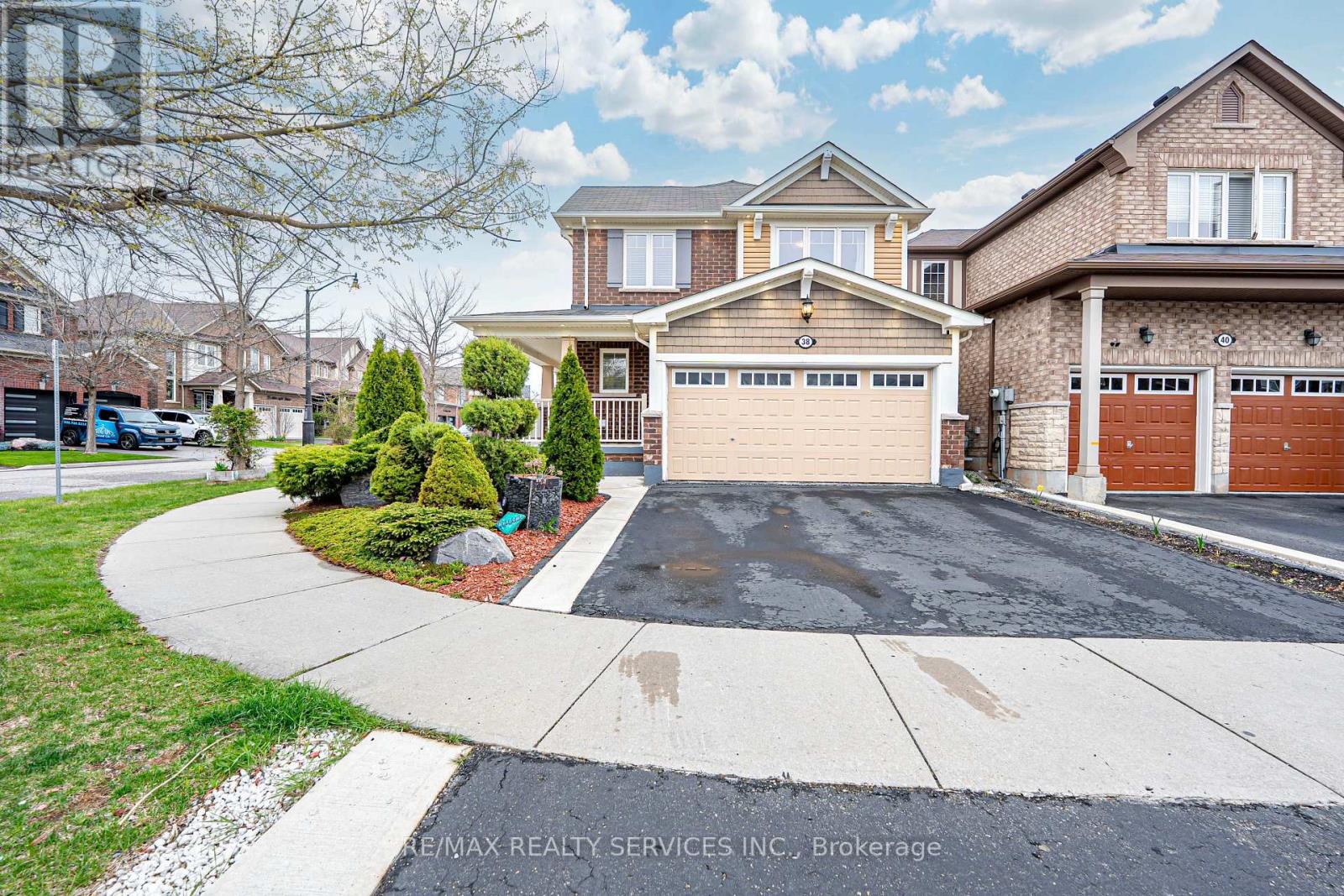 38 ARKWRIGHT DRIVE, Brampton, Ontario