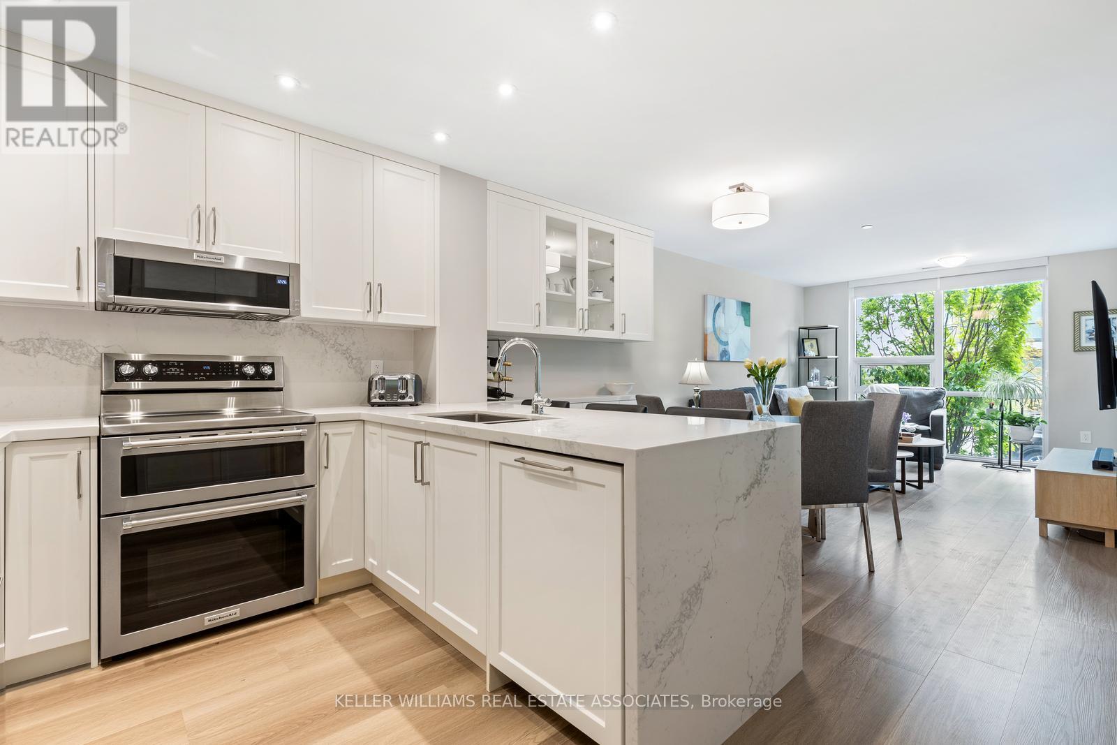 Property at 111 - 5025 FOUR SPRINGS AVENUE image 1
