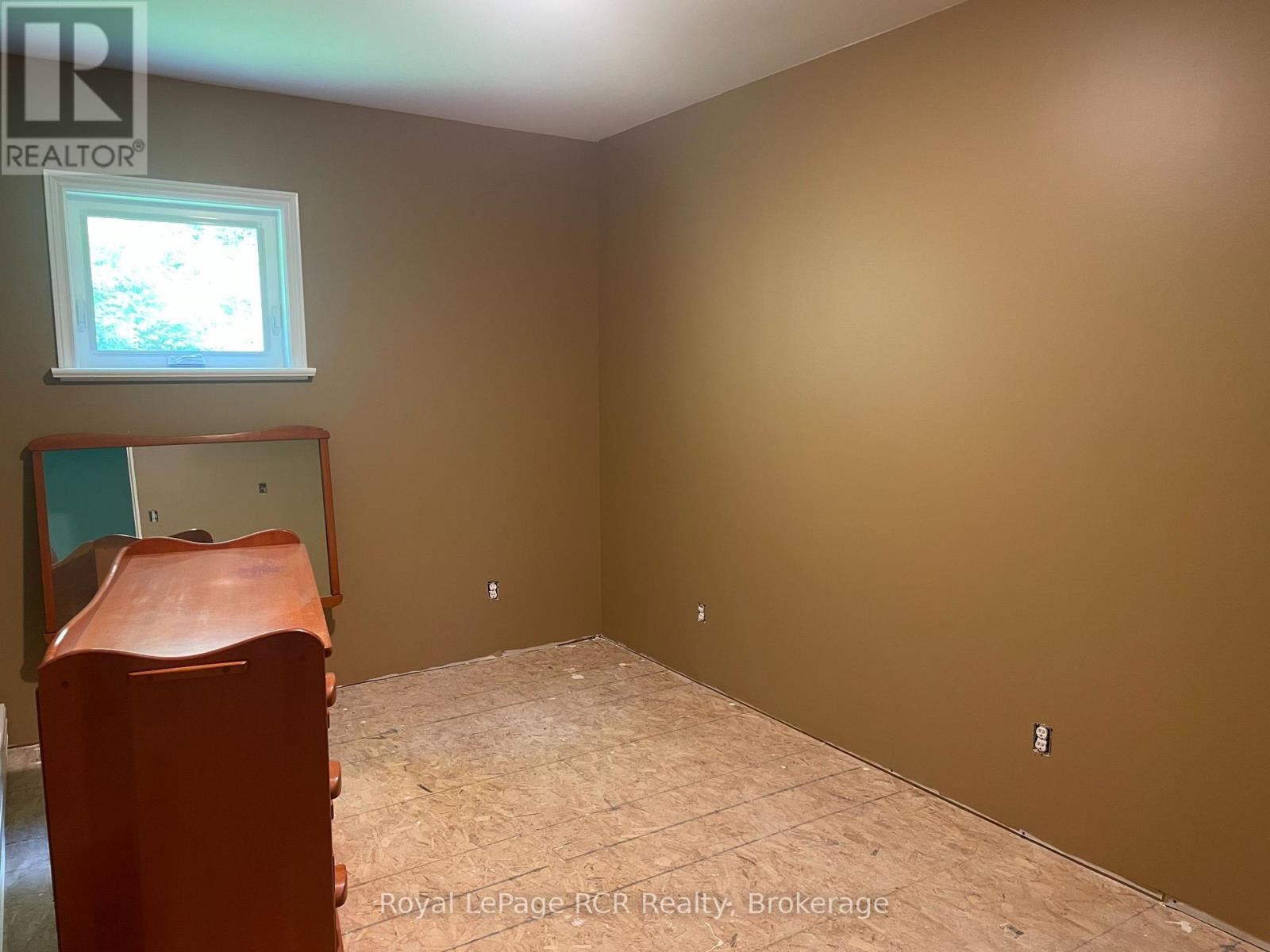 30 Sydenham Street, Grey Highlands, Ontario  N0C 1E0 - Photo 11 - X12205937