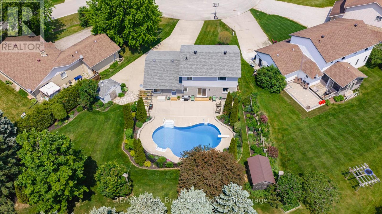 67 John Street, Arran-Elderslie, Ontario  N0H 2N0 - Photo 3 - X12205942