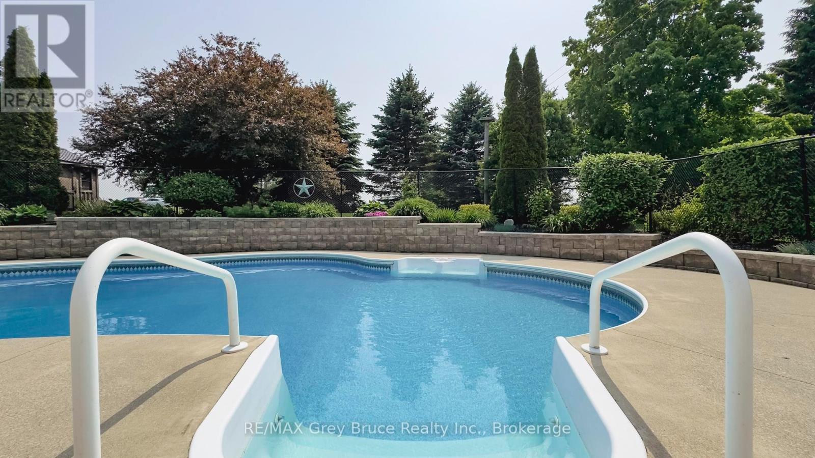 67 John Street, Arran-Elderslie, Ontario  N0H 2N0 - Photo 39 - X12205942