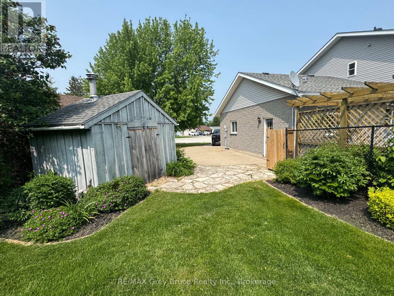 67 John Street, Arran-Elderslie, Ontario  N0H 2N0 - Photo 47 - X12205942