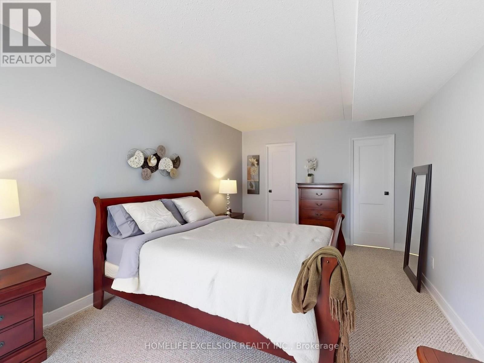203 - 15390 Yonge Street, Aurora, Ontario  L4G 1N8 - Photo 30 - N12205951