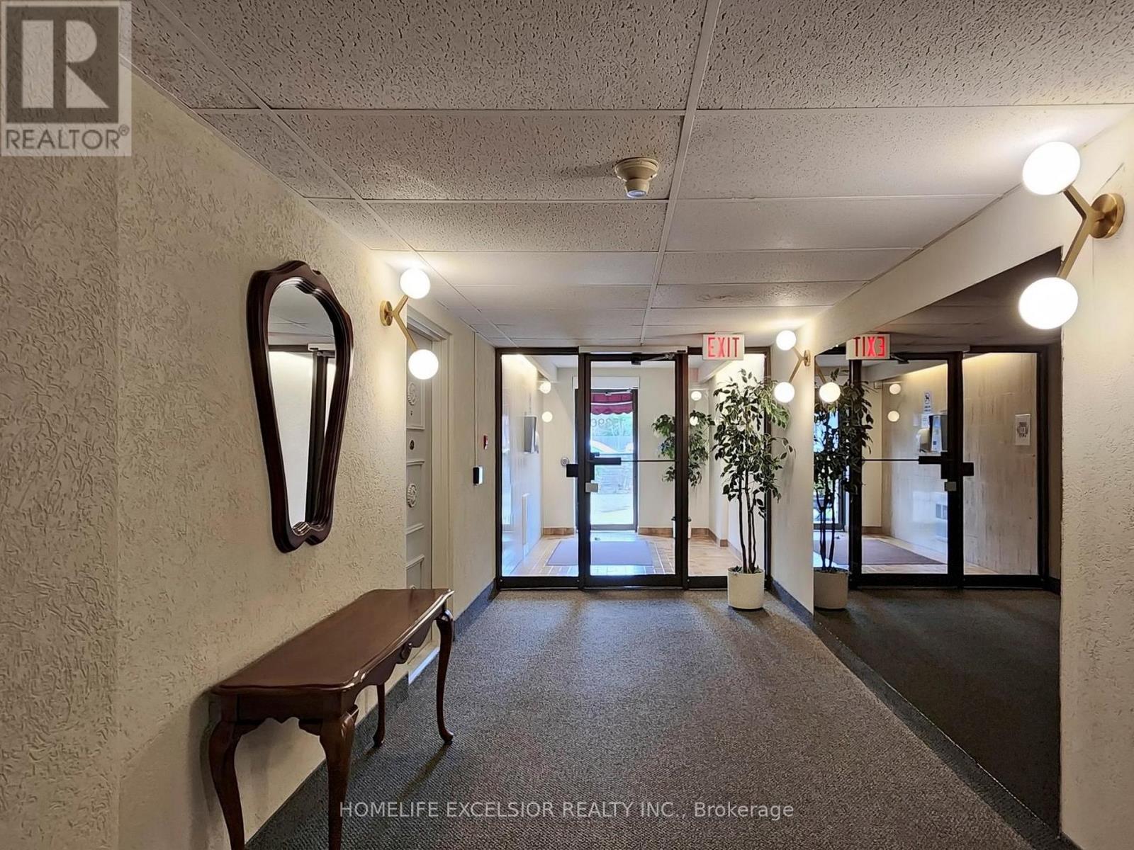 203 - 15390 Yonge Street, Aurora, Ontario  L4G 1N8 - Photo 8 - N12205951