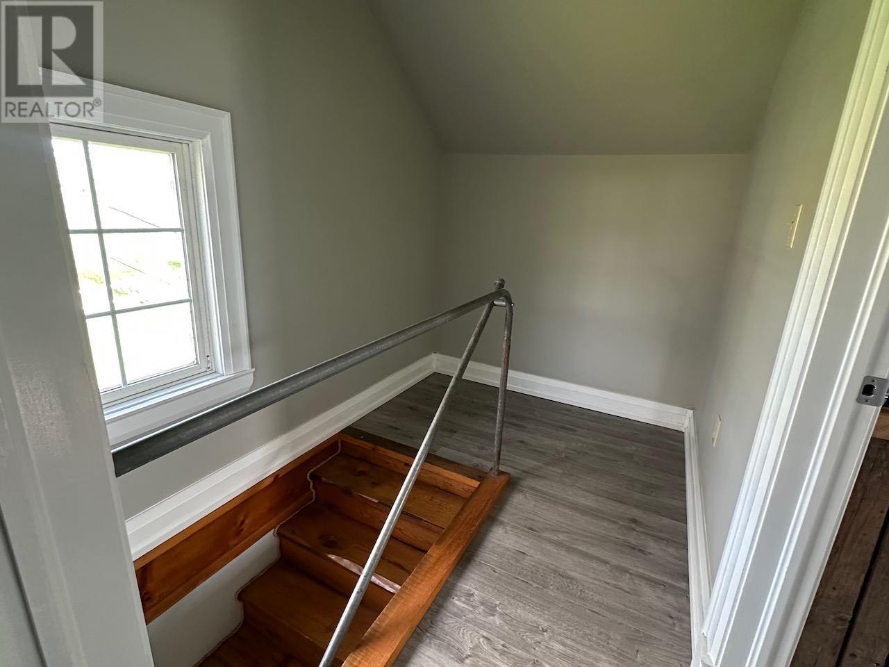 33 Knights Avenue, Souris, Prince Edward Island  C0A 2B0 - Photo 10 - 202513892