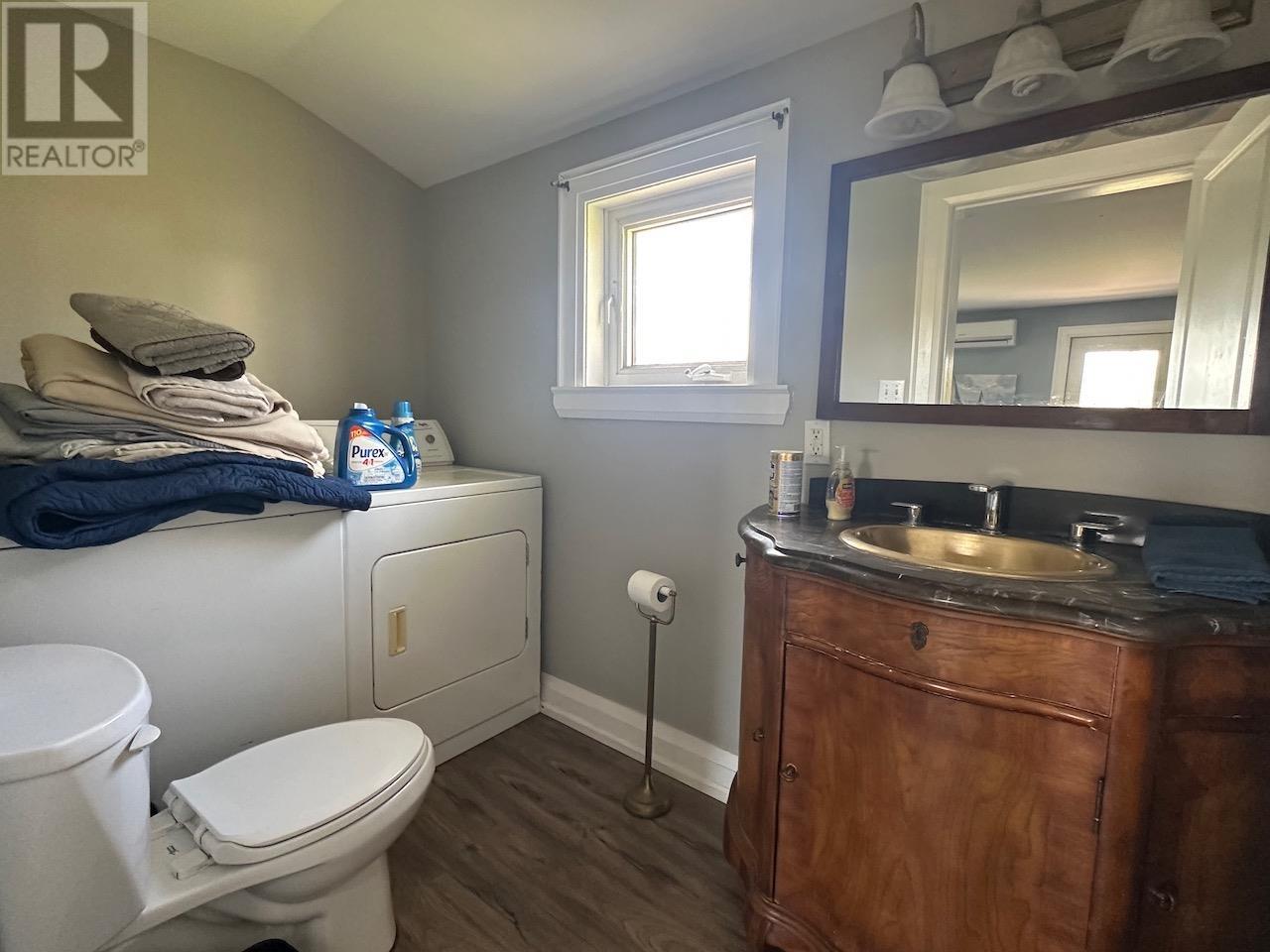 33 Knights Avenue, Souris, Prince Edward Island  C0A 2B0 - Photo 9 - 202513892