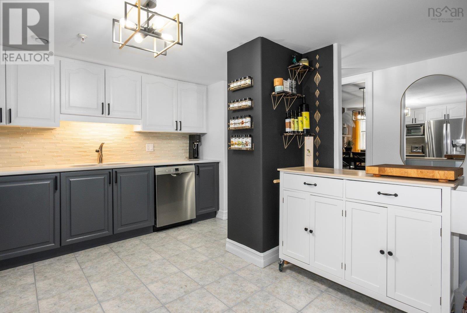 Property at 109 429 Parkland Drive image 5