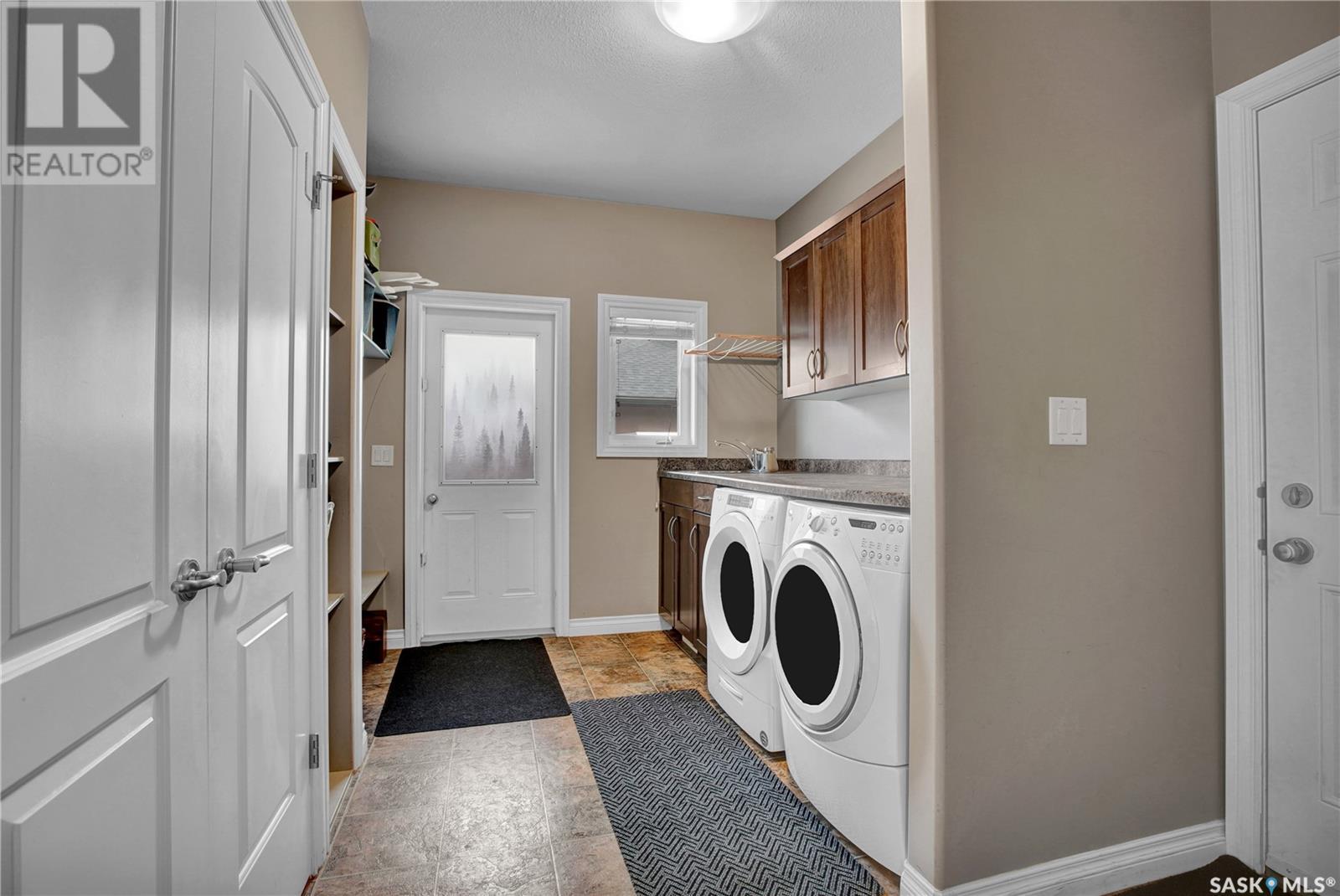 604 Thiessen Street, Warman, Saskatchewan  S0K 4S2 - Photo 5 - SK008712