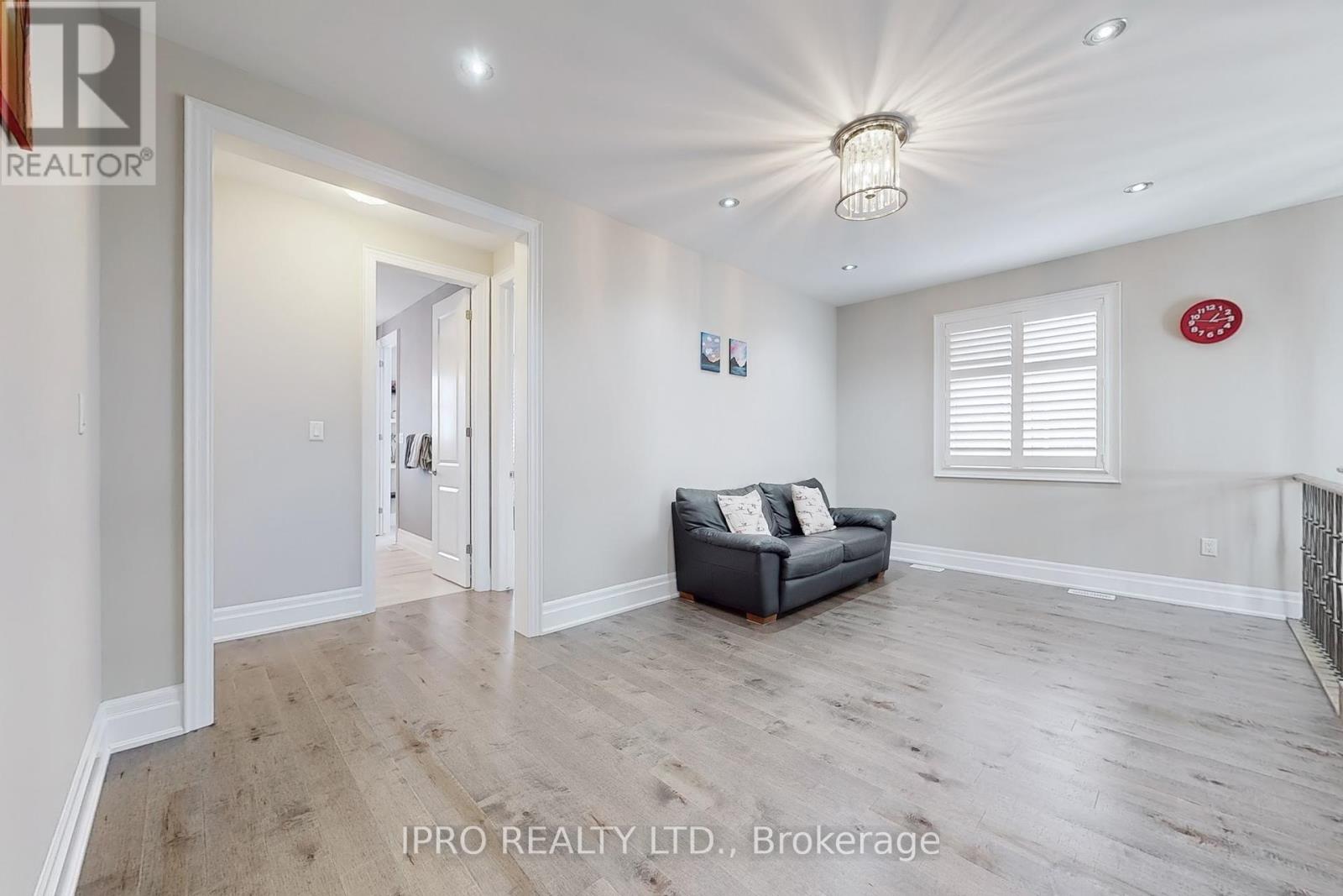 421 Ginger Gate N, Oakville (Go Glenorchy), Ontario  L6M 1N2 - Photo 28 - W12205923