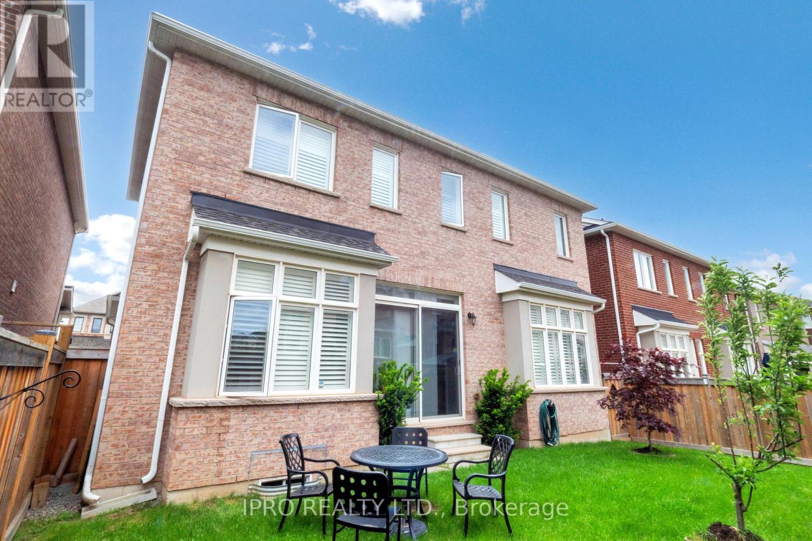 421 Ginger Gate N, Oakville (Go Glenorchy), Ontario  L6M 1N2 - Photo 48 - W12205923