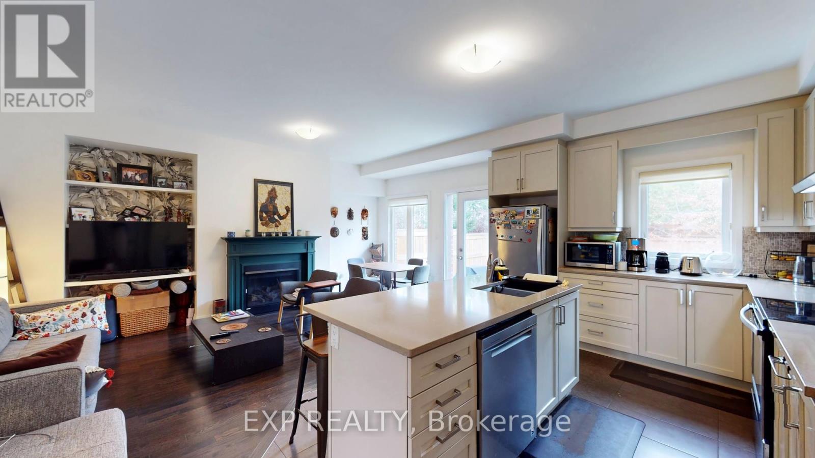 1163 Carnegie Drive, Mississauga, Ontario  L5E 0A6 - Photo 11 - W12205925