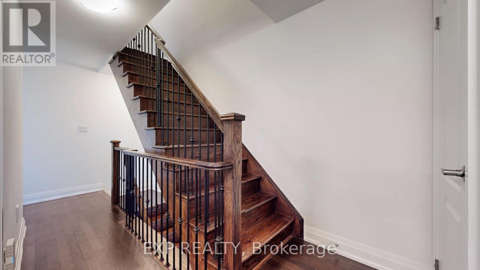 1163 Carnegie Drive, Mississauga, Ontario  L5E 0A6 - Photo 29 - W12205925