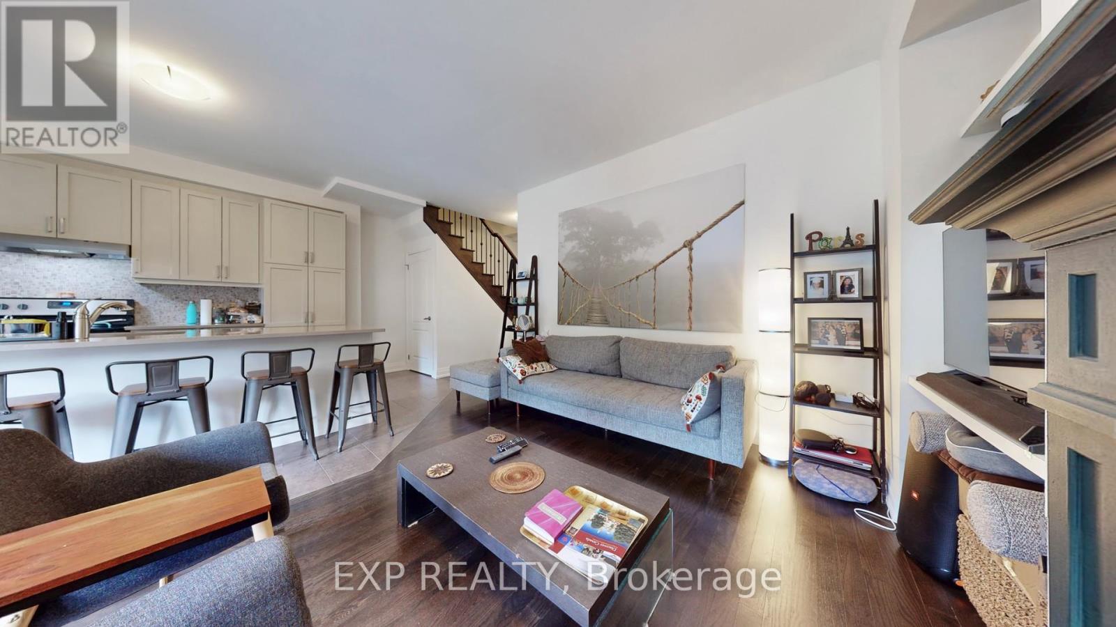 1163 Carnegie Drive, Mississauga, Ontario  L5E 0A6 - Photo 4 - W12205925