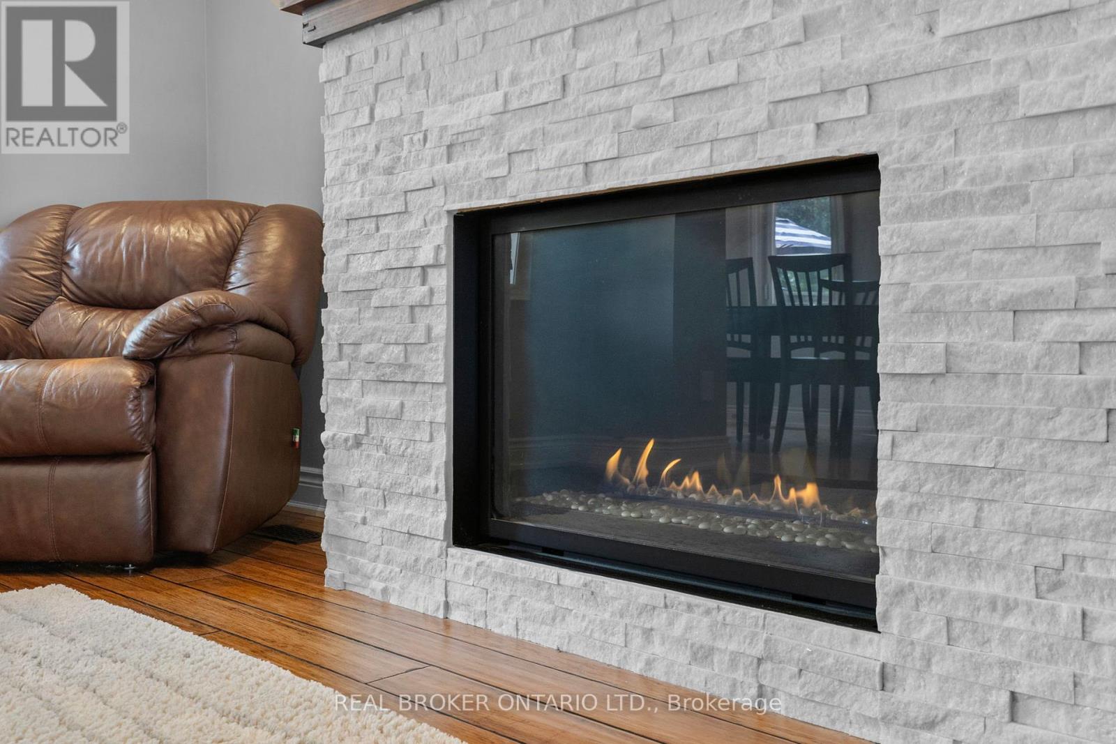 11 Fountainbridge Drive, Caledon, Ontario  L7E 1P6 - Photo 7 - W12205934