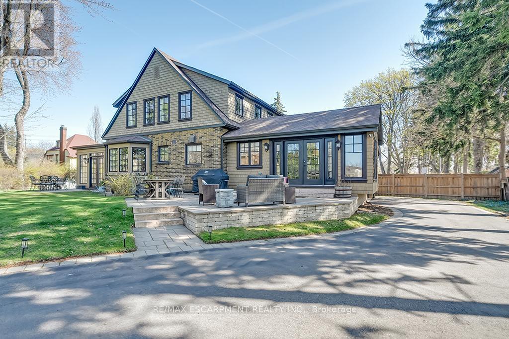 1050 Mohawk Road, Burlington, Ontario  L7T 3M6 - Photo 41 - W12115906