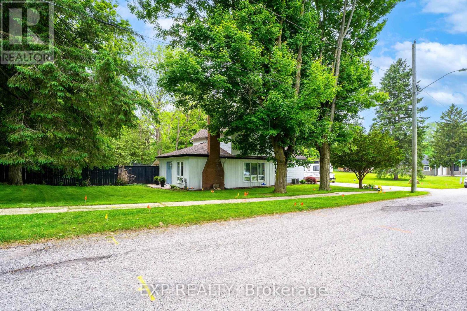 21 Norfolk Street, Norwich, Ontario  N0J 1R0 - Photo 3 - X12205891