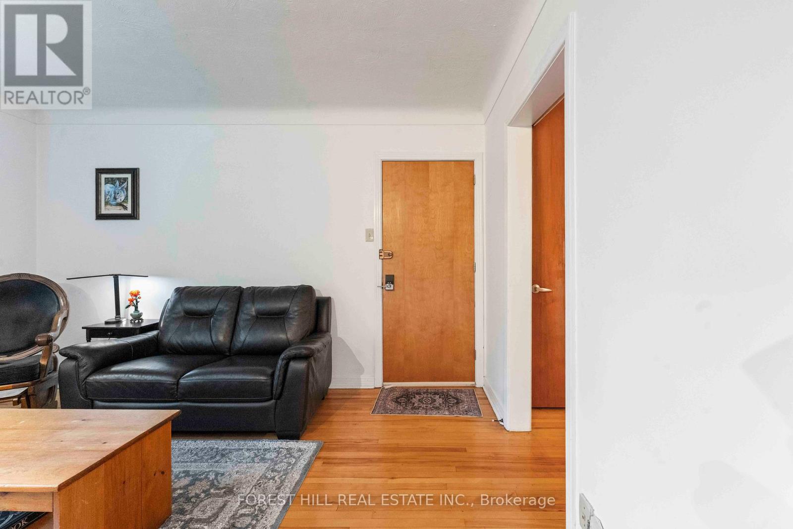 2 - 964 Bakervale Drive, Ottawa, Ontario  K1Z 6N5 - Photo 3 - X12205932