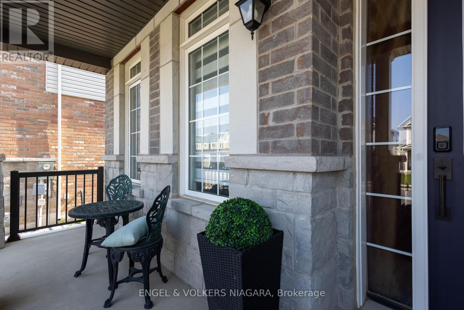 Property at 9234 WHITE OAK AVENUE image 5