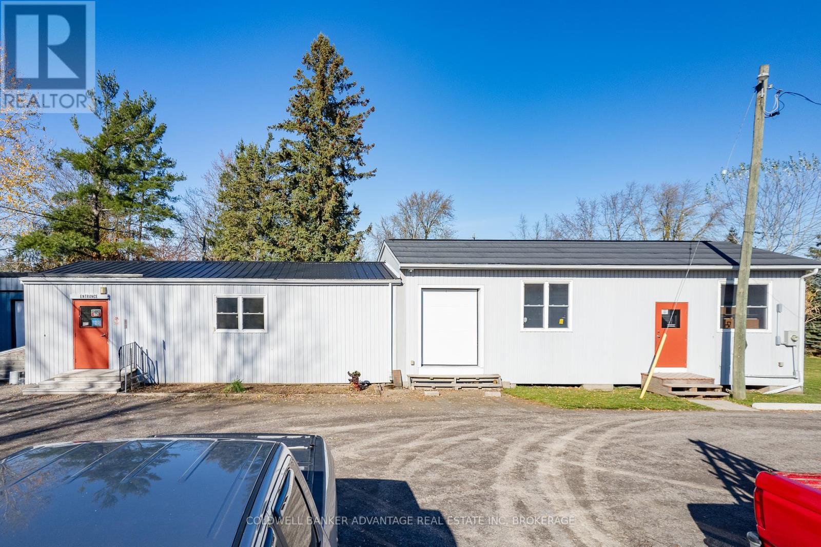 1563 Thompson Road, Fort Erie, Ontario  L2A 5M4 - Photo 37 - X12206010