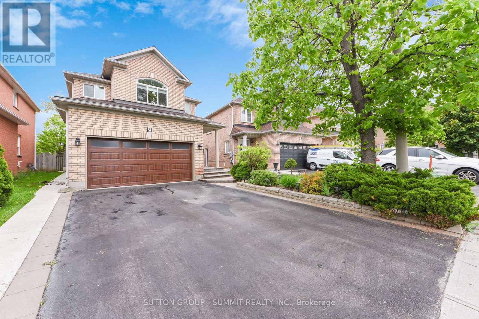 7 Blue Lake Avenue, Brampton, Ontario  L6X 4W1 - Photo 1 - W12182313