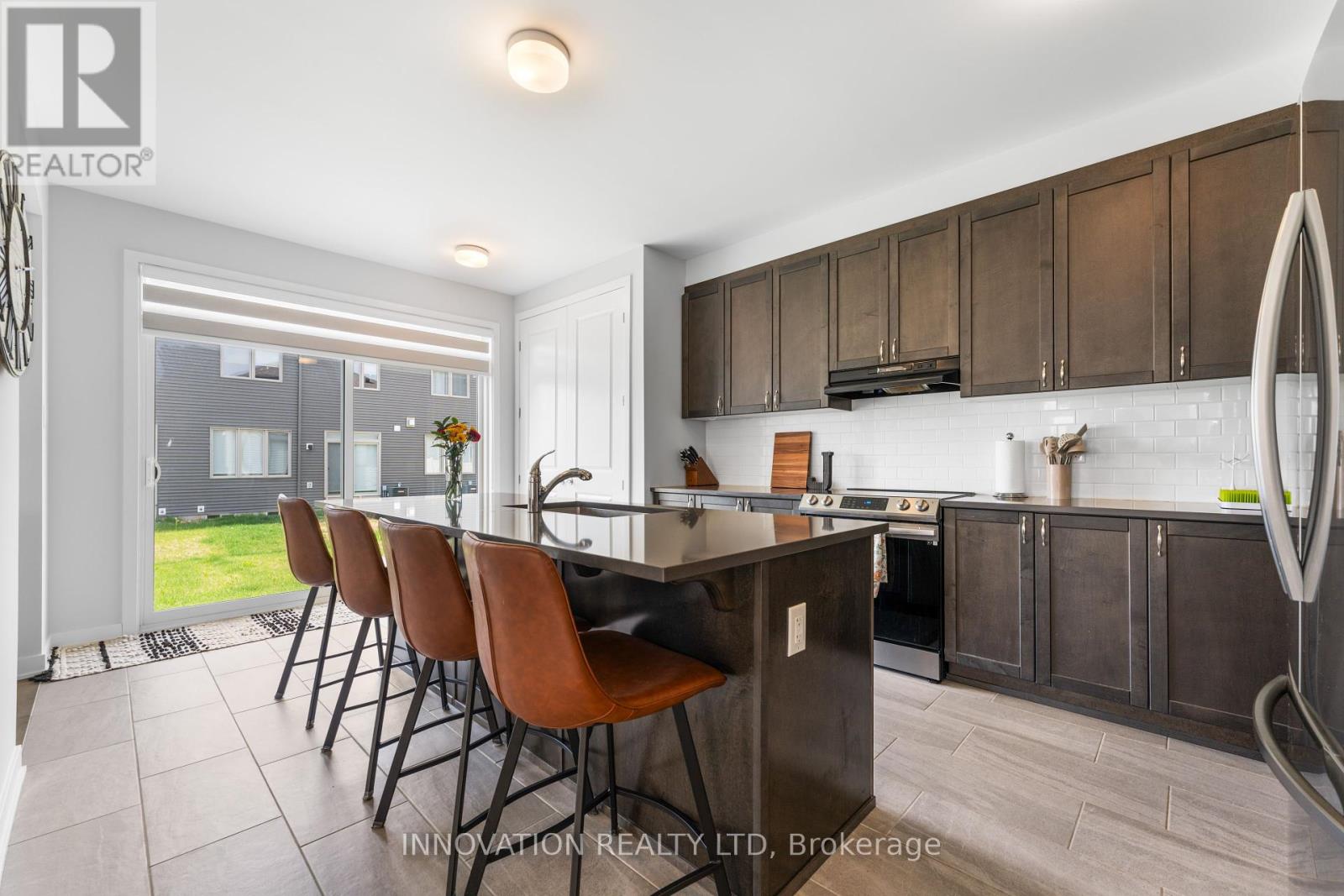 1005 Showman Street, Ottawa, Ontario  K0A 2Z0 - Photo 11 - X12161032