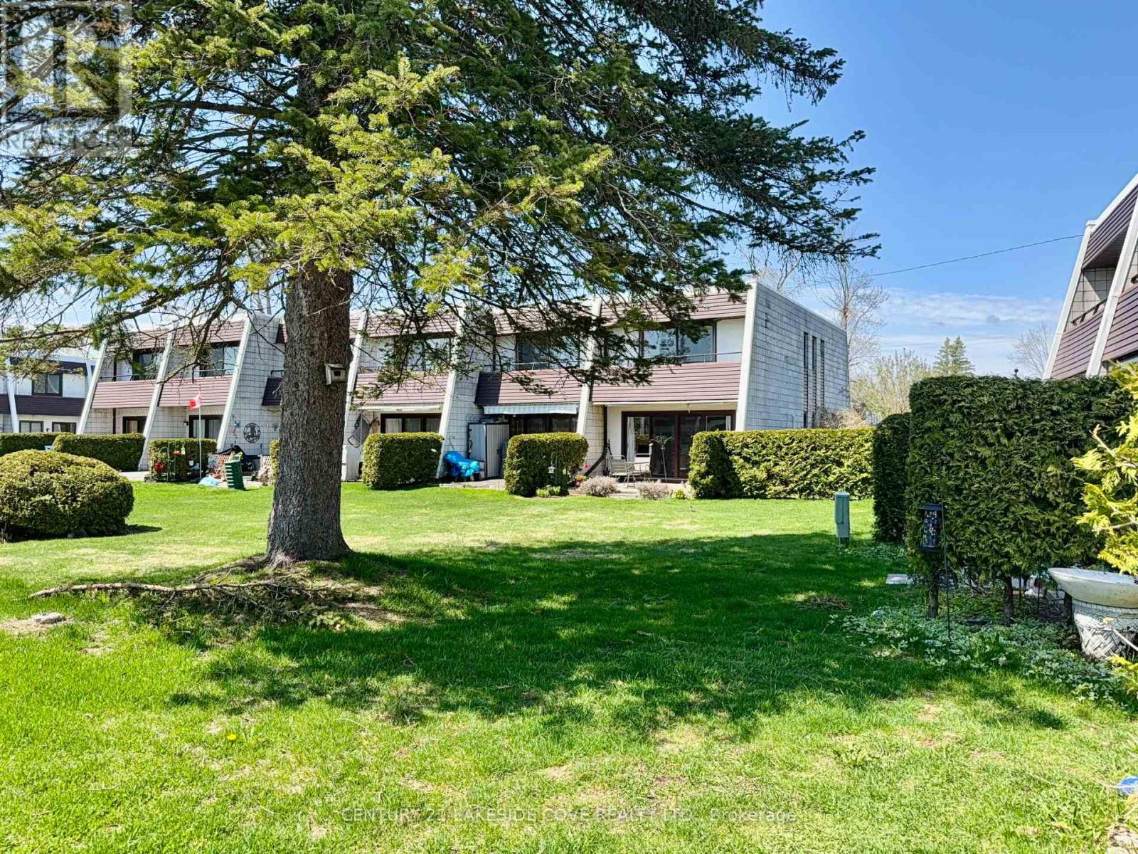 UNIT 27 - 1 PARADISE BOULEVARD S, Ramara, Ontario