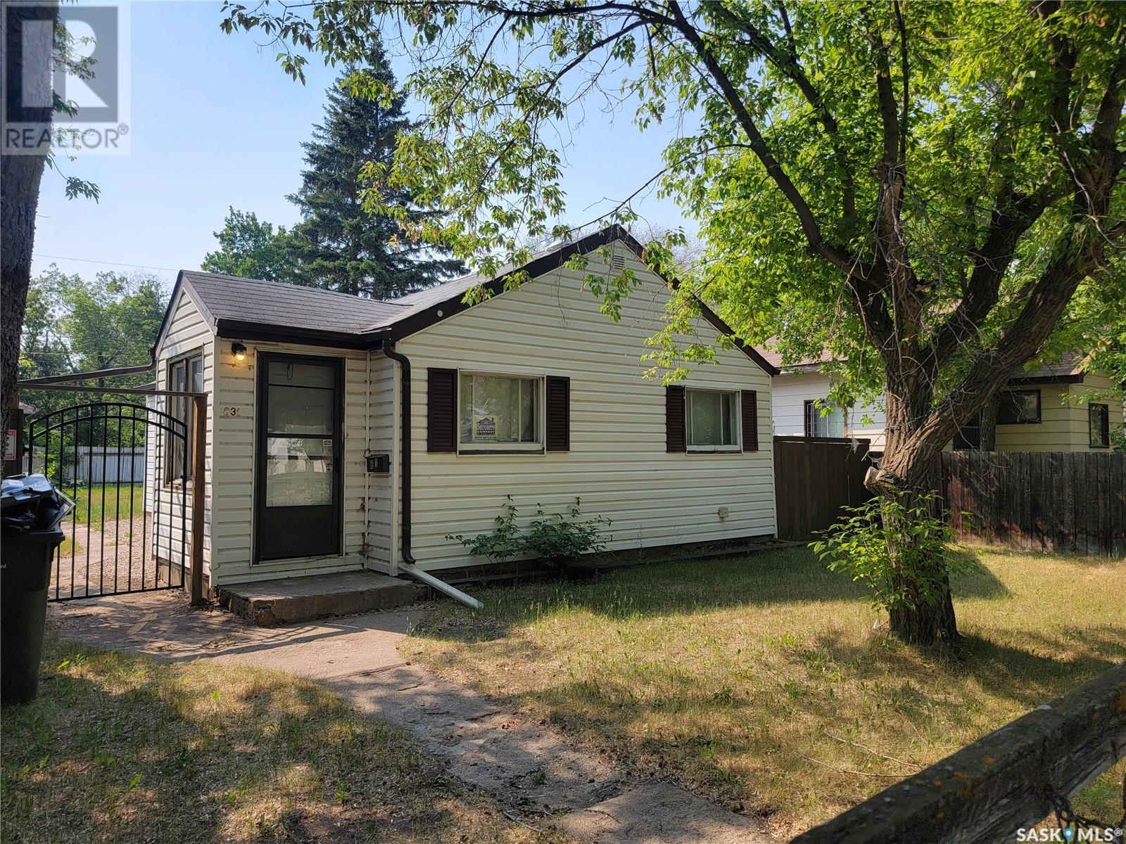 631 102nd STREET, north battleford, Saskatchewan