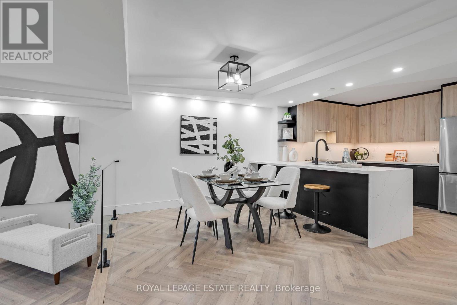 901 - 1555 Finch Avenue E, Toronto, Ontario  M2J 4X9 - Photo 3 - C12159275