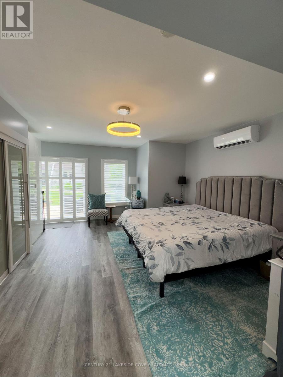 Unit 2 - 3 Paradise Boulevard, Ramara, Ontario  L0K 1B0 - Photo 19 - S12121332