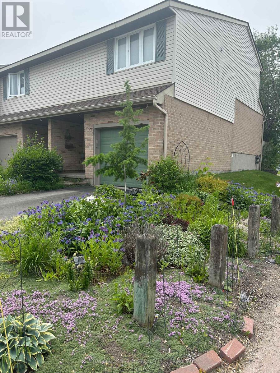 52 COVENTRY CRESCENT, kingston (west of sir john a. blvd), Ontario